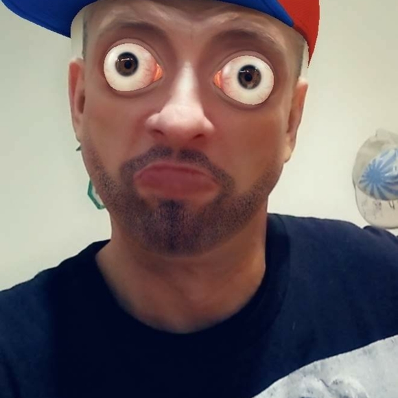 Meet your Posher, Mr right now - Picture 4 of 5